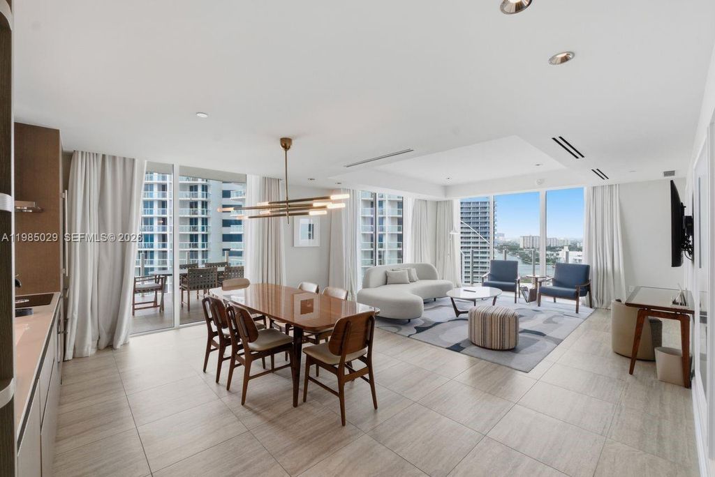 525 N Fort Lauderdale Beach Blvd 1509, Fort Lauderdale, FL 33304