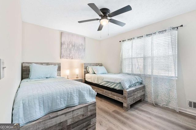 1426 Raintree Drive, Snellville, GA 30078