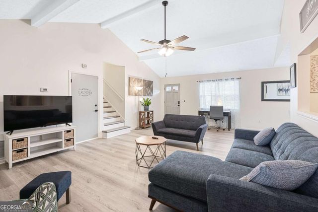 1426 Raintree Drive, Snellville, GA 30078