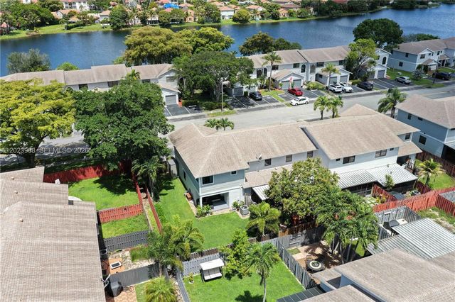 201 NW 106th Ter, Pembroke Pines, FL 33026