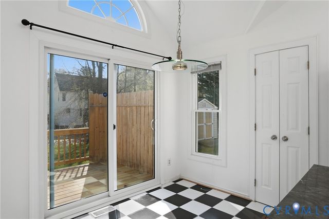 5716 Saddle Hill Dr, Midlothian, VA 23112