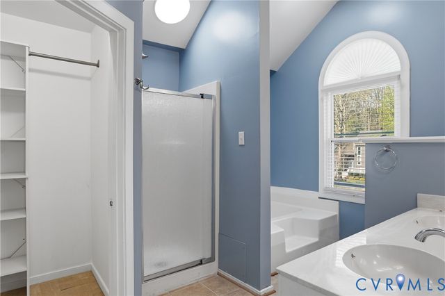 5716 Saddle Hill Dr, Midlothian, VA 23112