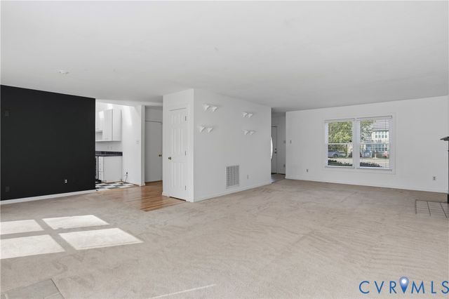 5716 Saddle Hill Dr, Midlothian, VA 23112