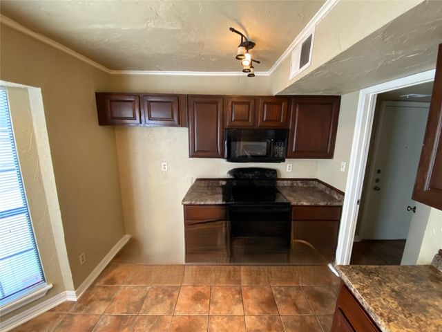 6722 Oriole Court, Fort Worth, TX 76137