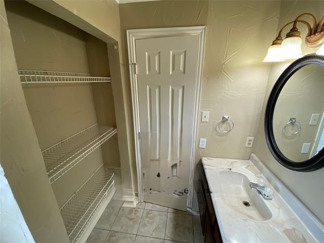 6722 Oriole Court, Fort Worth, TX 76137