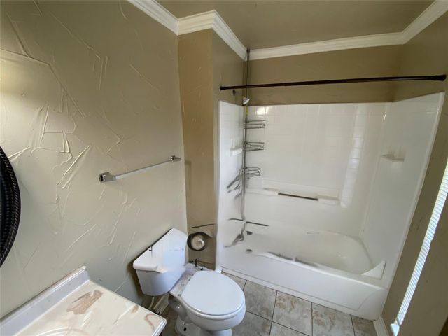 6722 Oriole Court, Fort Worth, TX 76137