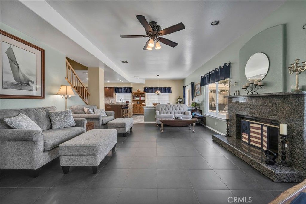 Image 10 of property listing at 7305 Dana Drive, Palmdale, CA 93551