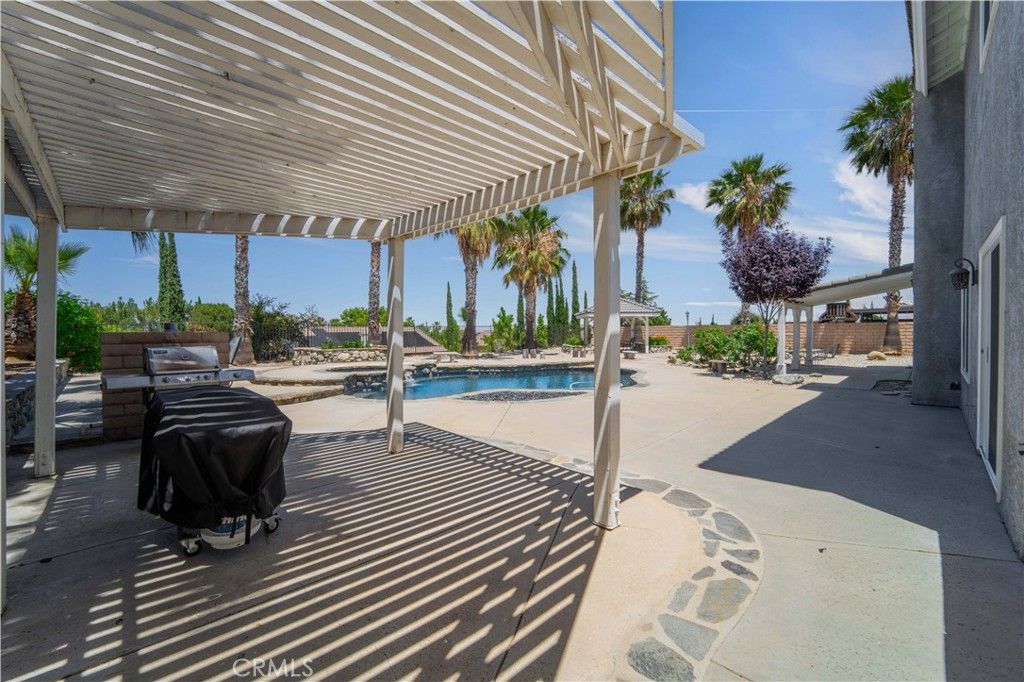 Image 36 of property listing at 7305 Dana Drive, Palmdale, CA 93551