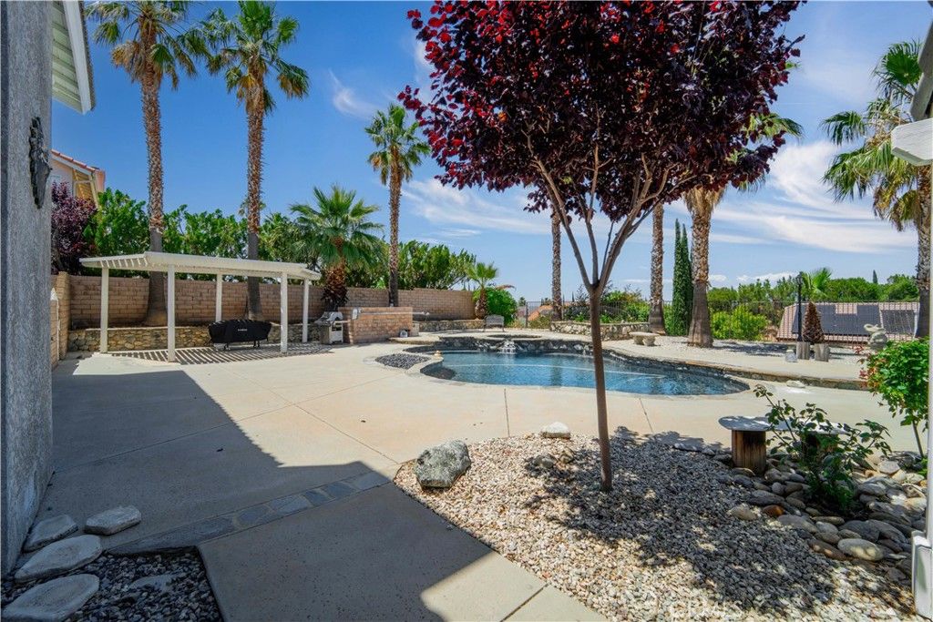 Image 37 of property listing at 7305 Dana Drive, Palmdale, CA 93551