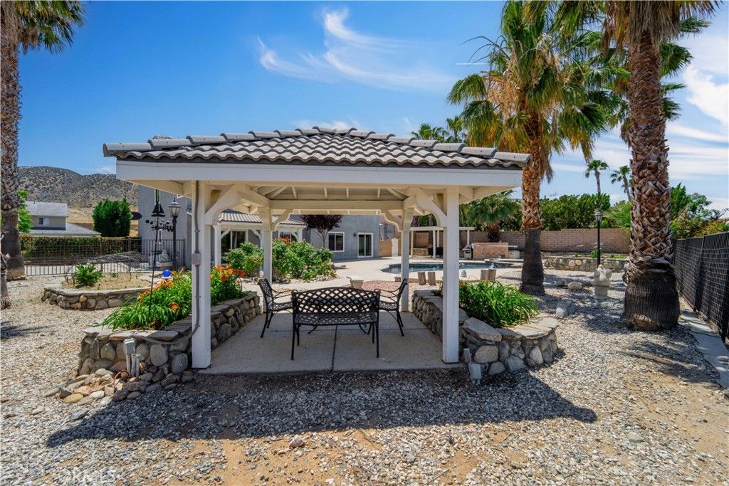 Image 39 of property listing at 7305 Dana Drive, Palmdale, CA 93551