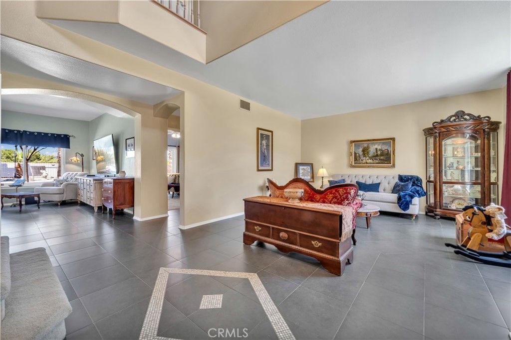Image 4 of property listing at 7305 Dana Drive, Palmdale, CA 93551