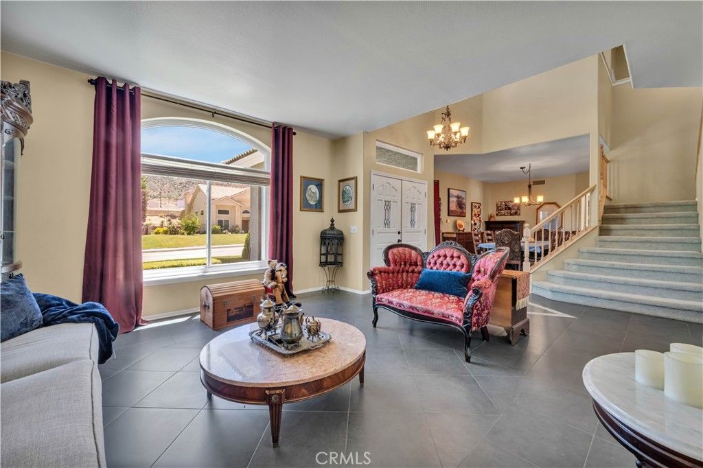 Image 7 of property listing at 7305 Dana Drive, Palmdale, CA 93551