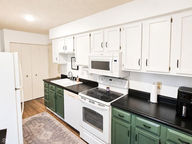 1169 E Garden Drive, Terre Haute, IN 47802