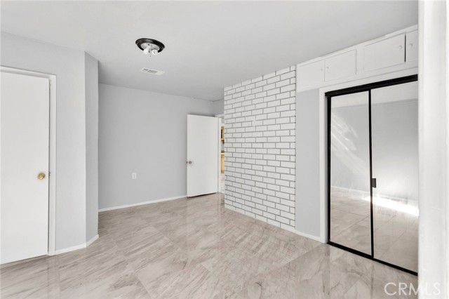 21008 South Road, Apple Valley, CA 92307