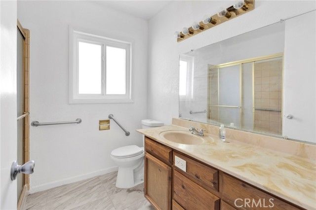 21008 South Road, Apple Valley, CA 92307