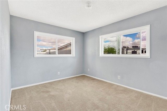 21008 South Road, Apple Valley, CA 92307