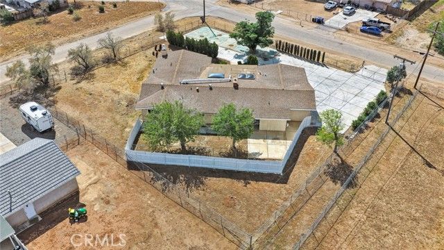 21008 South Road, Apple Valley, CA 92307