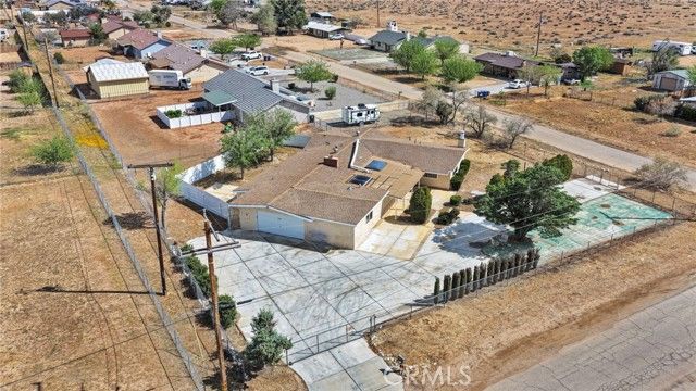 21008 South Road, Apple Valley, CA 92307