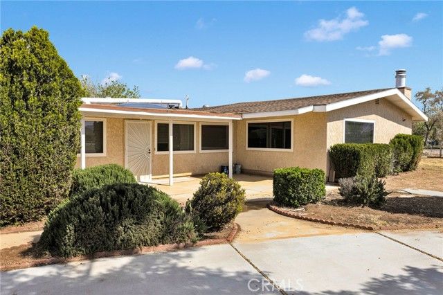 21008 South Road, Apple Valley, CA 92307
