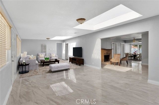 21008 South Road, Apple Valley, CA 92307