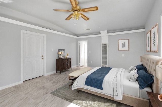 21008 South Road, Apple Valley, CA 92307