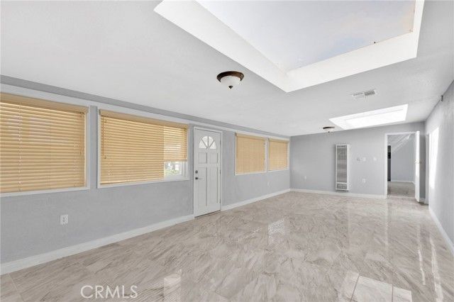 21008 South Road, Apple Valley, CA 92307