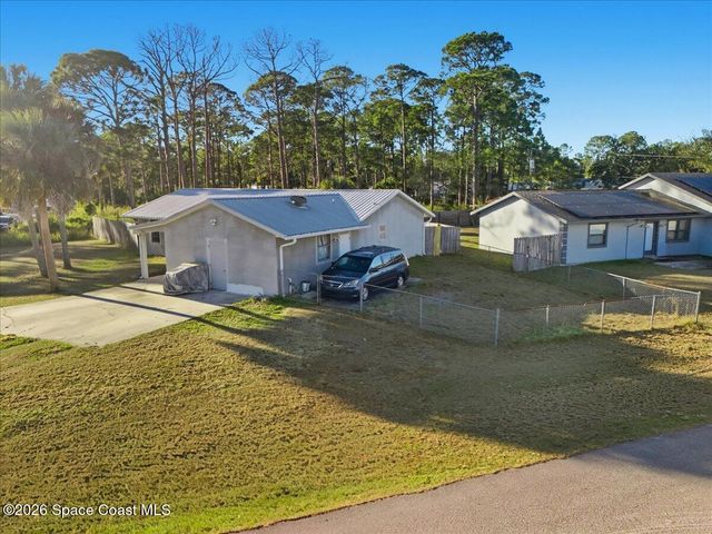 401 Whealan Street SW, Palm Bay, FL 32908