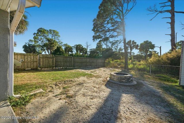 401 Whealan Street SW, Palm Bay, FL 32908