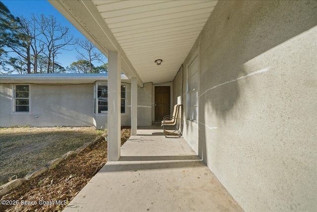 401 Whealan Street SW, Palm Bay, FL 32908