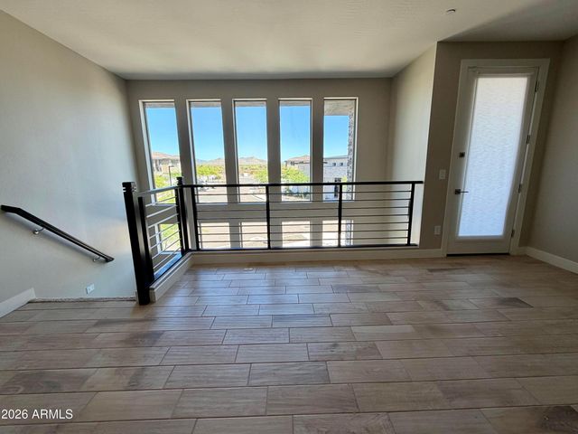 2121 W Sonoran Desert Drive Apt 17, Phoenix, AZ 85085