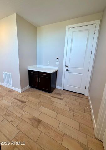 2121 W Sonoran Desert Drive Apt 17, Phoenix, AZ 85085