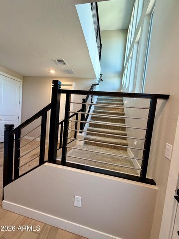 2121 W Sonoran Desert Drive Apt 17, Phoenix, AZ 85085