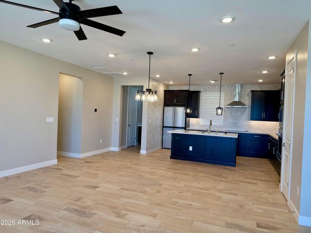 2121 W Sonoran Desert Drive Apt 17, Phoenix, AZ 85085