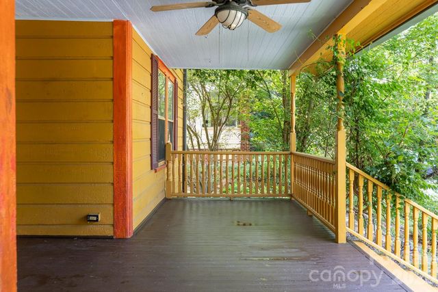 3 Woodlawn Avenue, Asheville, NC 28801