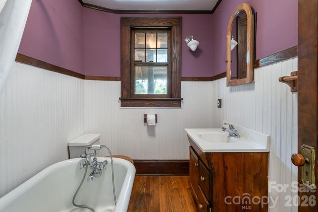 3 Woodlawn Avenue, Asheville, NC 28801