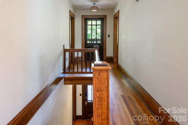3 Woodlawn Avenue, Asheville, NC 28801