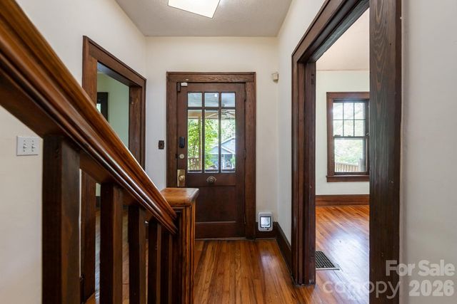 3 Woodlawn Avenue, Asheville, NC 28801