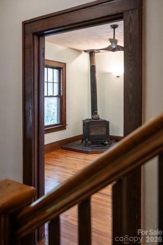 3 Woodlawn Avenue, Asheville, NC 28801