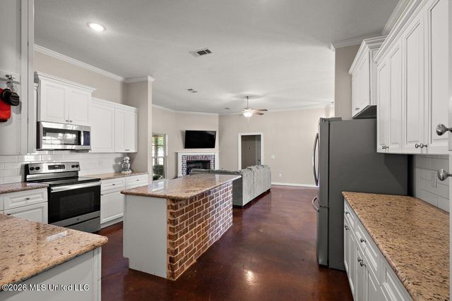 119 Allie Lane, Canton, MS 39046