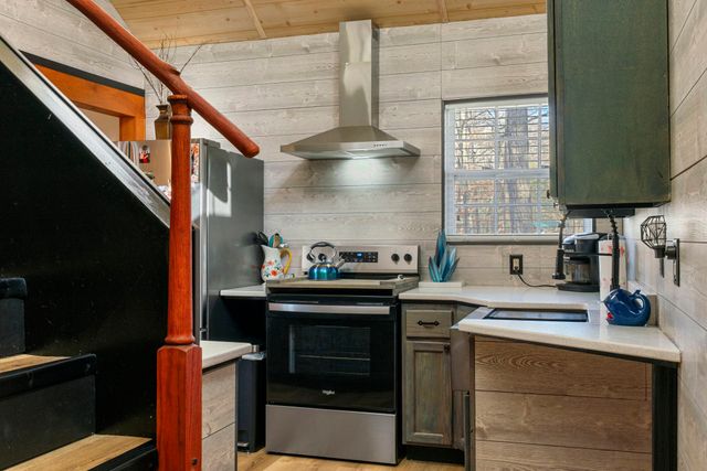 419 Jackie Dukes Dr, Lewisburg, KY 42256