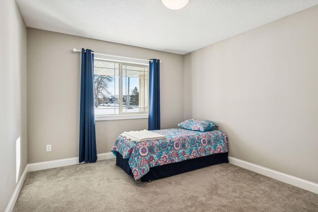 10105 Ewing Lane N, Brooklyn Park, MN 55443