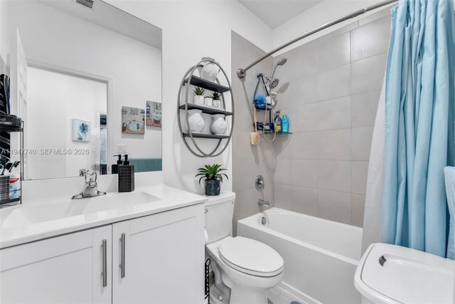 180 SW 185th Way, Pembroke Pines, FL 33029