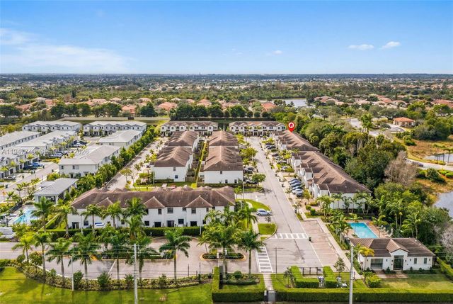 180 SW 185th Way, Pembroke Pines, FL 33029