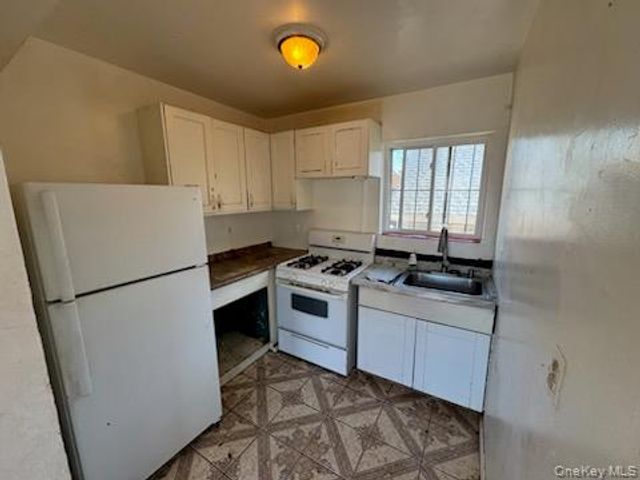 158-12 85th Avenue, Jamaica, NY 11432