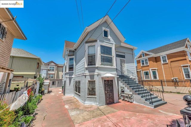1715 9th Ave Unit C, Oakland, CA 94606