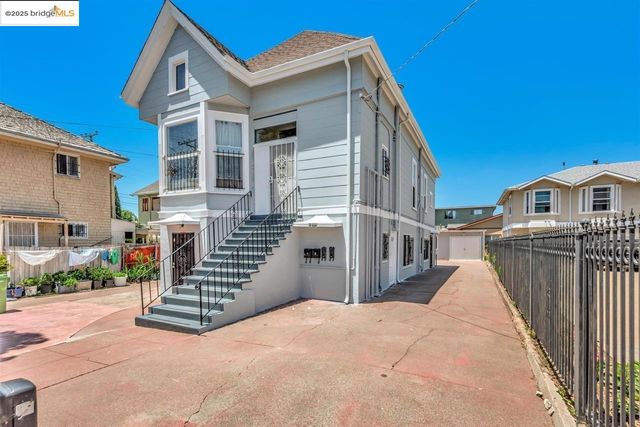1715 9th Ave Unit C, Oakland, CA 94606
