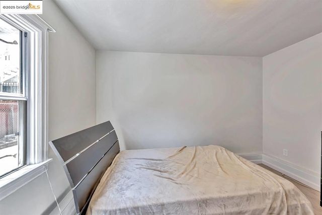 1715 9th Ave Unit C, Oakland, CA 94606