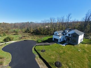 6 Ruby Ct, Hardyston Twp., NJ 07419