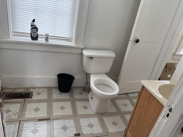 210 S Monroe Street, Sturgis, MI 49091