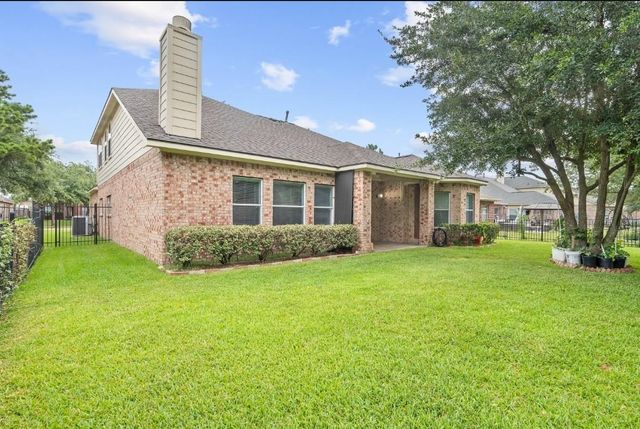 17007 Locust Springs Drive, Houston, TX 77095